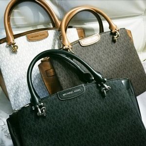 🍒NWT🍒 MK LARGE SIGNATURE LEATHER SATCHEL